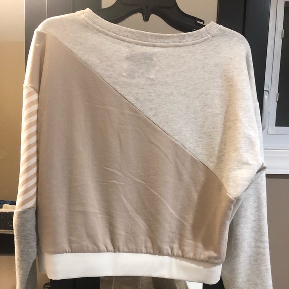 Victoria’s Secret Sport Sweatshirt - Picture 2 of 6